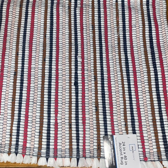 Rug - Picture 2 of 2